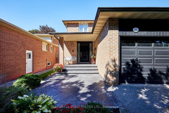 Photo de la propriété:  35 Ashland Crescent  ON L3P 3Z9 