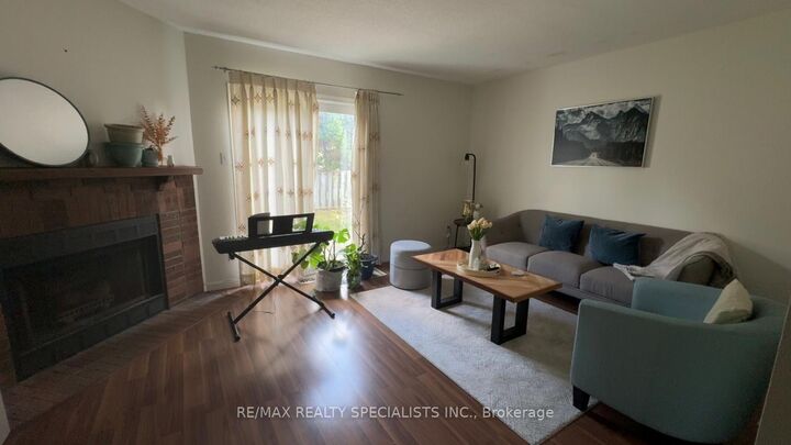Property Photo:  159 Brantwood Park Road 159A  ON N3P 1Y1 