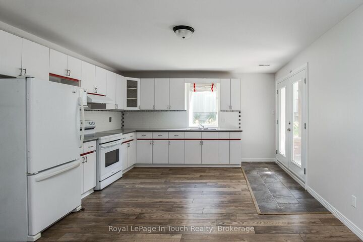 Property Photo:  88 Church Street  ON L9M 1C7 