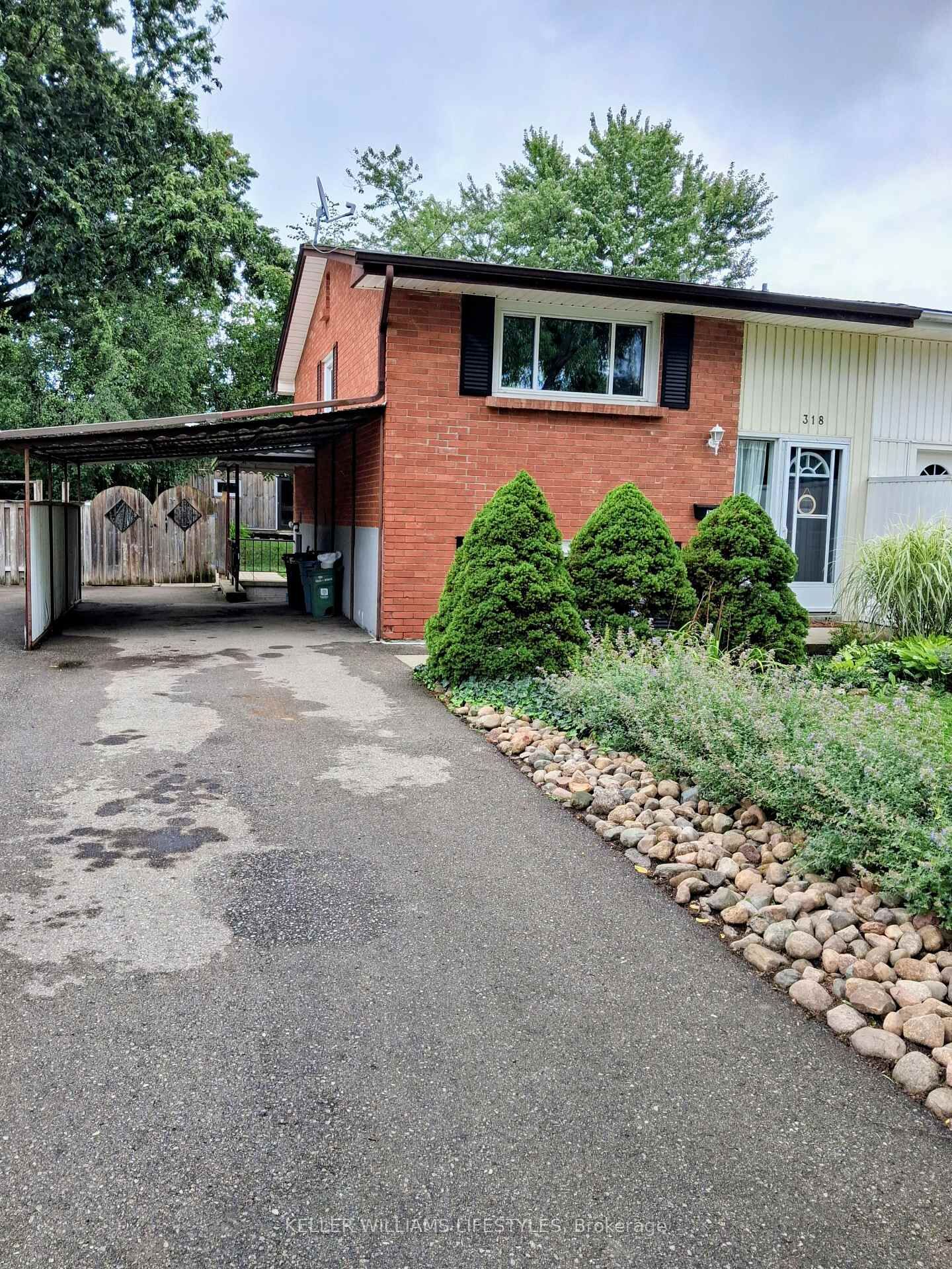 Property Photo:  318 Base Line Road W  ON N6J 1W1 