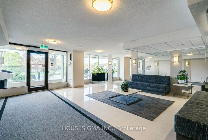 Property Photo:  55 Huntingdale Boulevard 1804  ON M1W 2N9 