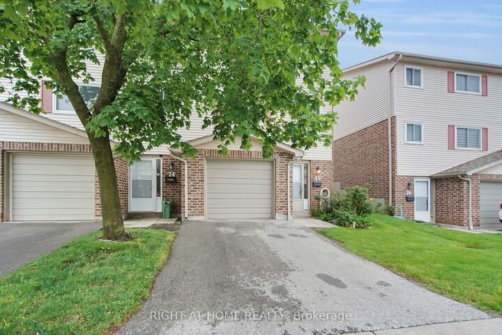 Property Photo:  450 Pond Mills Road 25  ON N5Z 4X2 