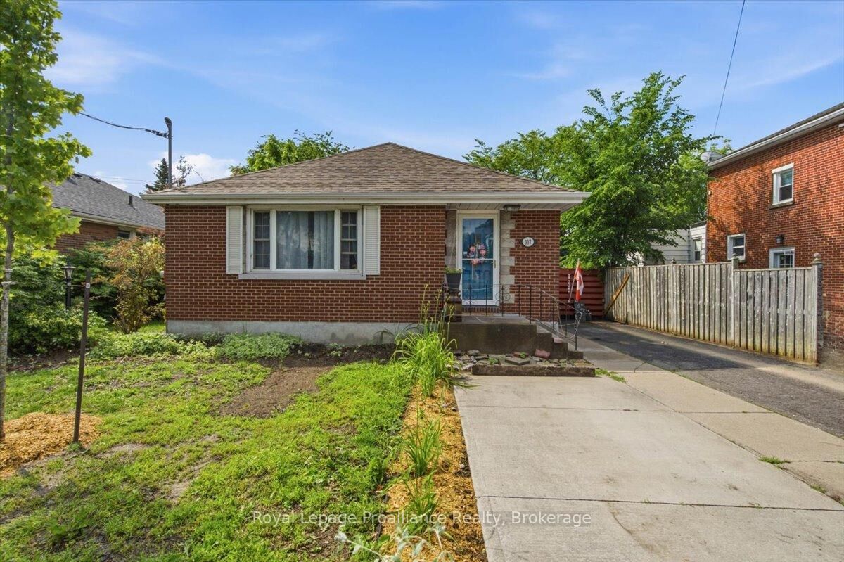 Property Photo:  337 Bridge Street E  ON K8N 1P5 