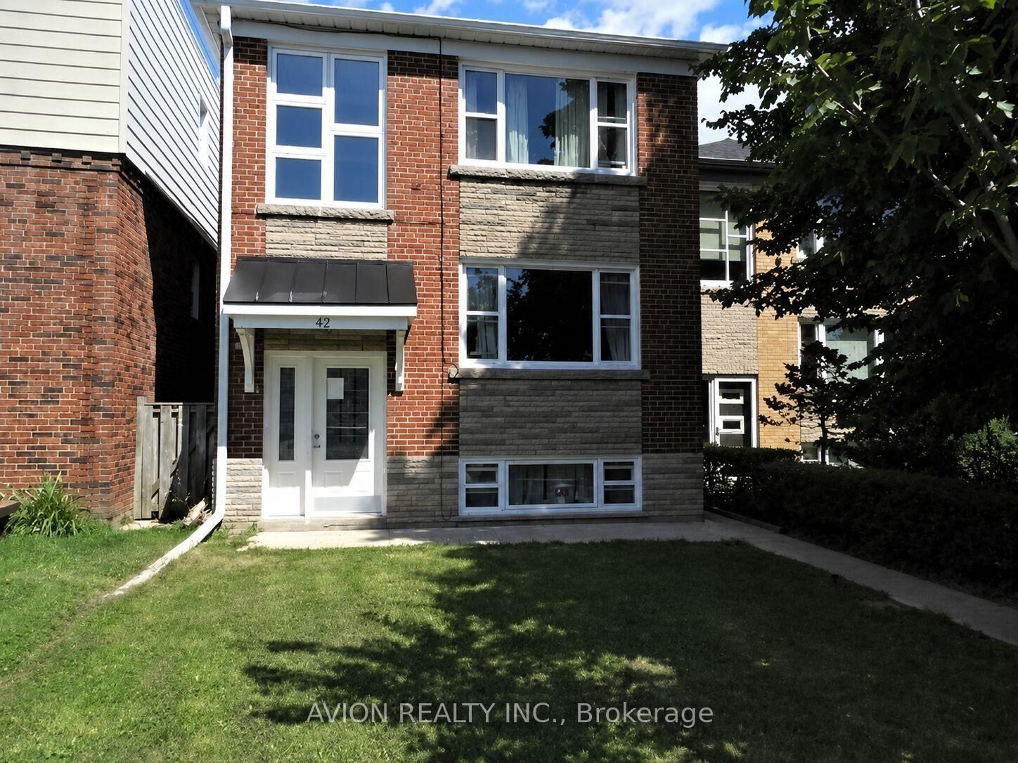 Property Photo:  42 Emerald Crescent 2  ON M8V 2B6 