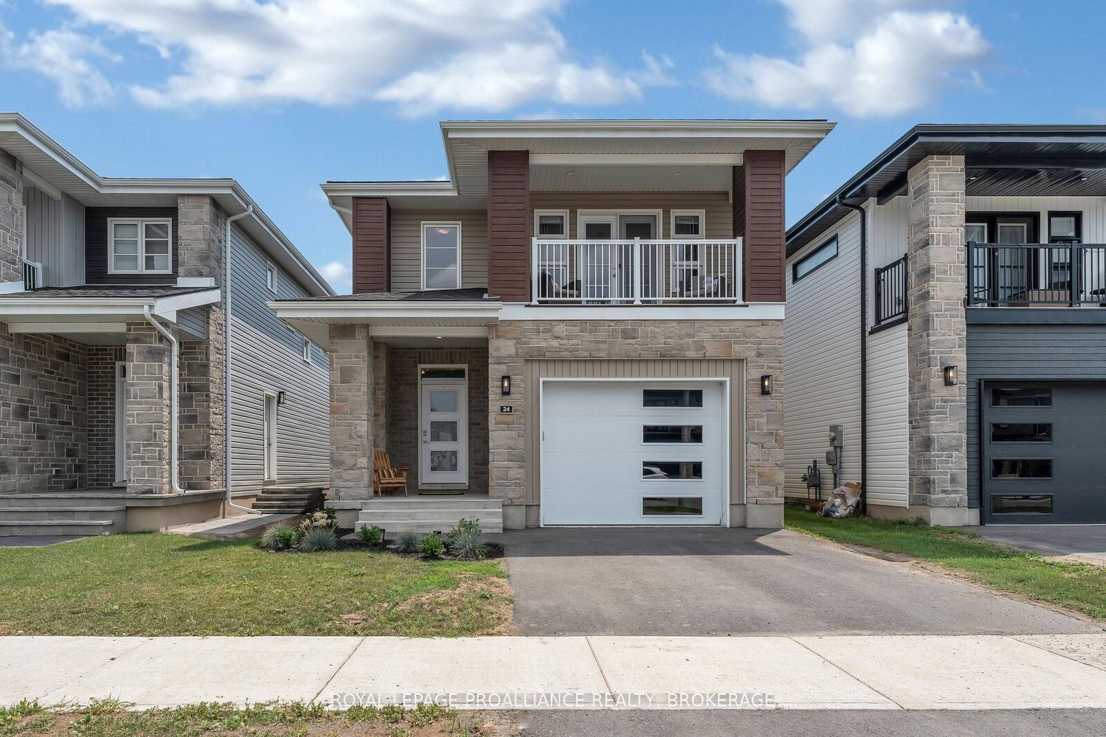 Property Photo: 24 Walden Pond Drive ON K7N 0E8