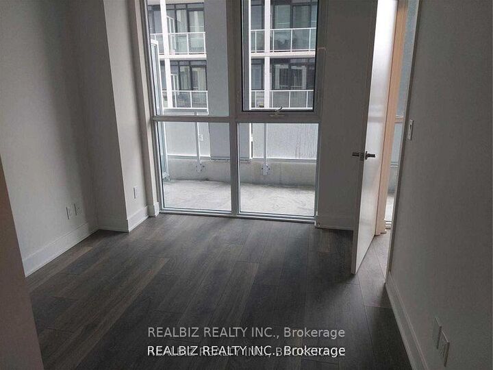 Property Photo:  188 Fairview Mall Drive 325  ON M2J 4T1 