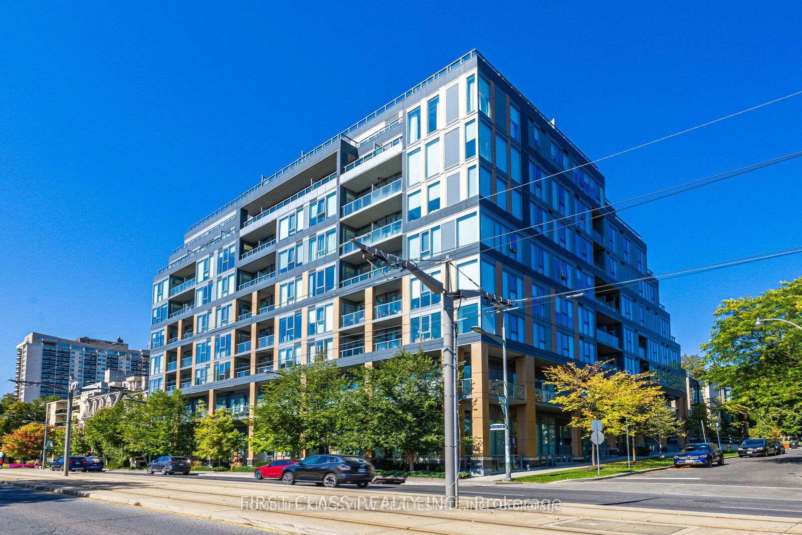 Property Photo:  6 Parkwood Avenue 613  ON M4V 0A3 