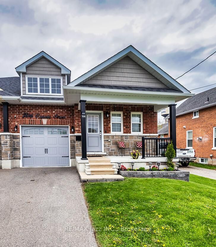 Property Photo:  706 Ontario Street  ON K9A 3C5 
