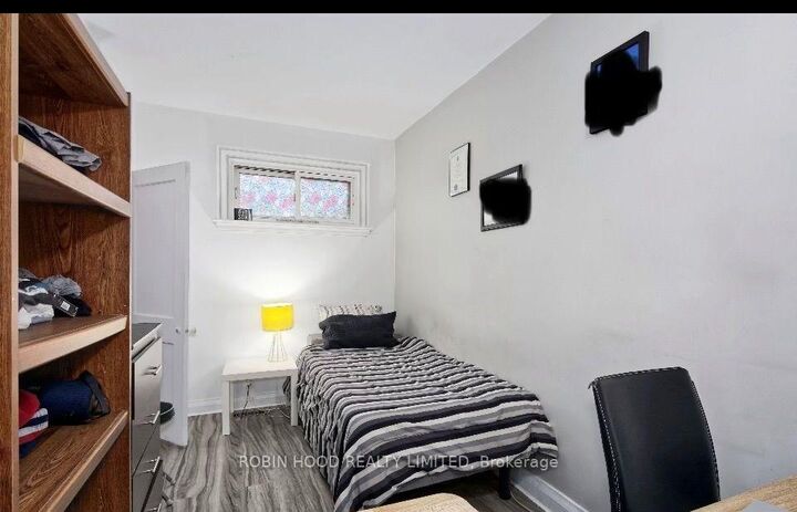 Property Photo:  173 Adelaide Street N N/A  ON N6B 3H1 