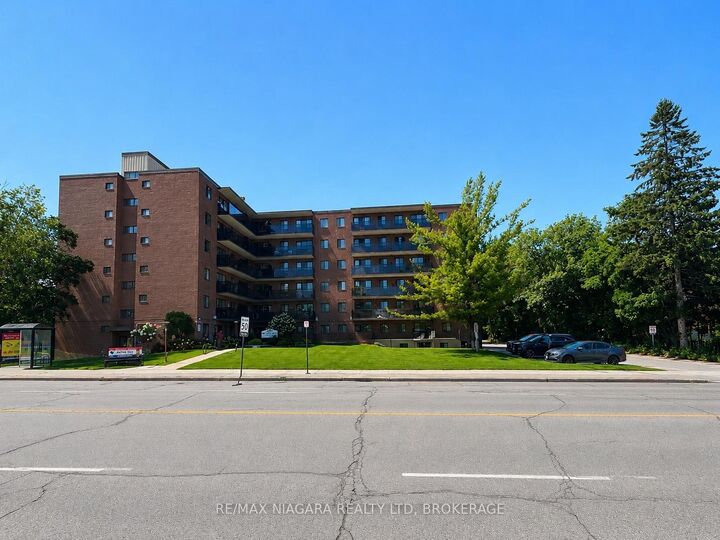 Property Photo: 550 King Street 304 ON L4R 3N1