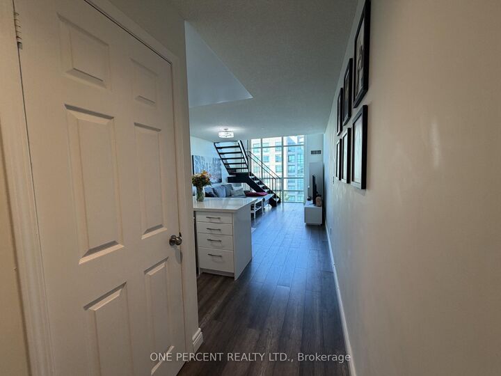 Property Photo:  3 Ellesmere Street 607  ON L4B 4N2 