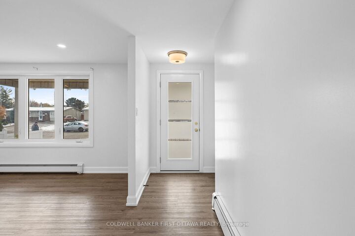 Property Photo:  351 Amiens Street  ON K1E 1P1 