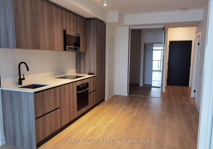 Property Photo:  117 Broadway Avenue 3005  ON M4P 1V4 