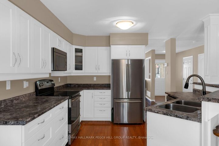 Property Photo:  168 Wildwood Trail  ON L4N 9Y6 