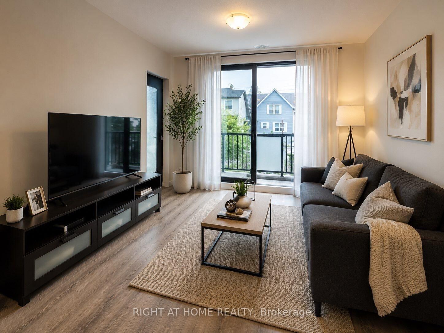 Property Photo:  690 King Street W 103  ON N2H 5L8 