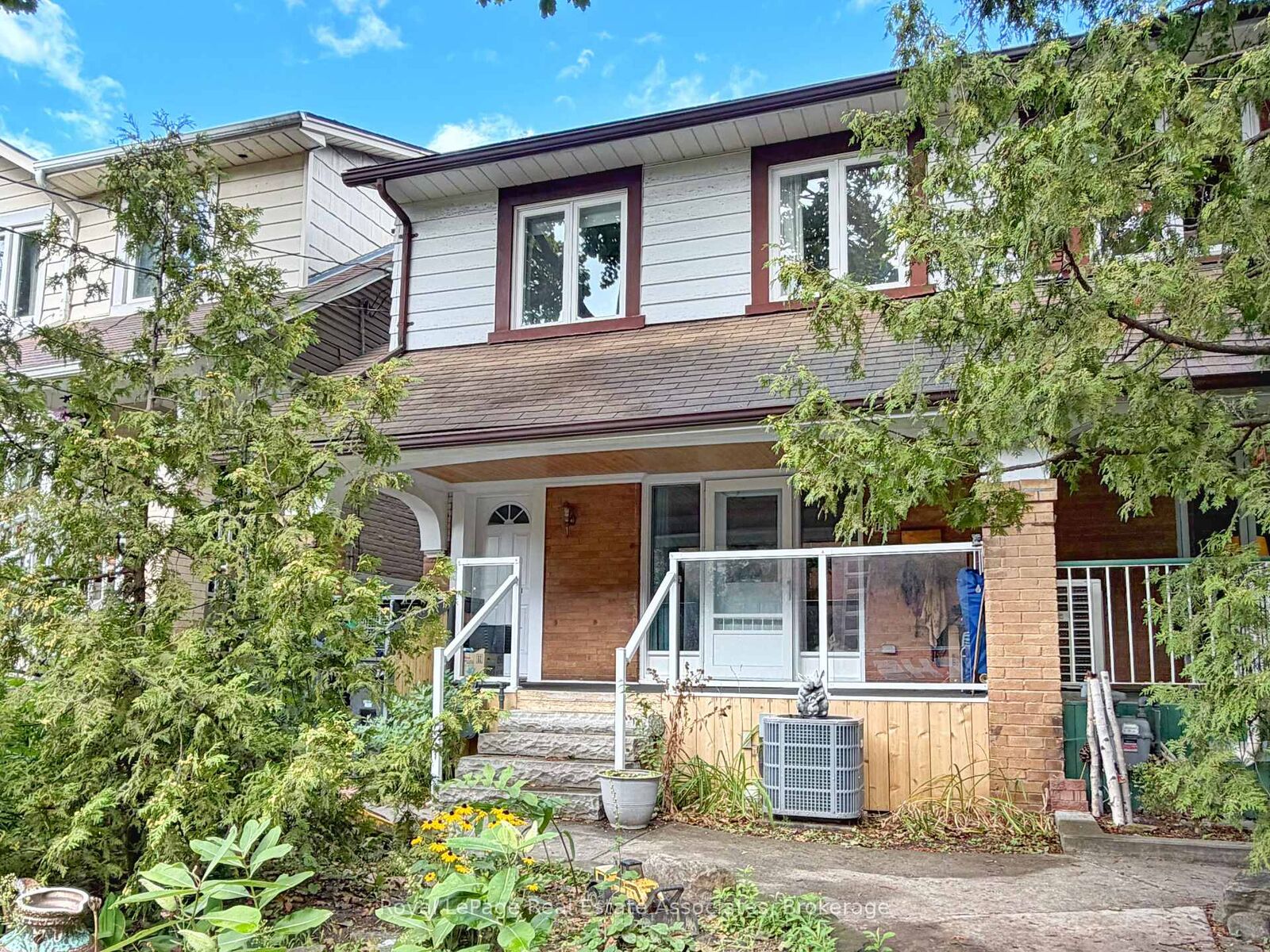 Property Photo:  157 Glenmore Road  ON M4L 3M2 