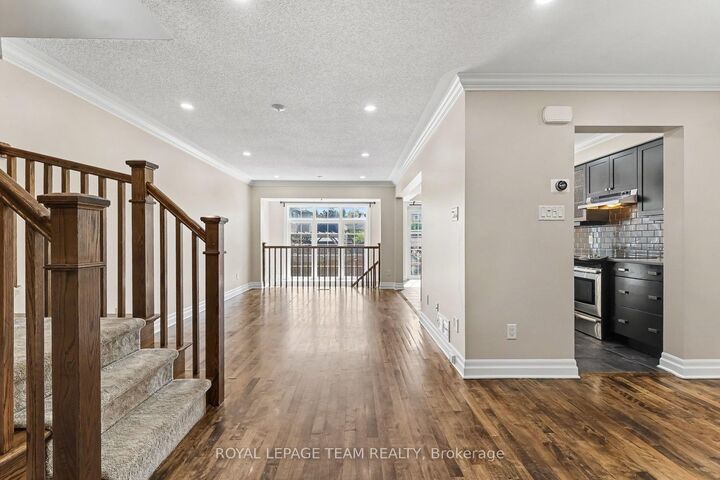 Property Photo:  406 Heathrow Private  ON K2S 0M9 