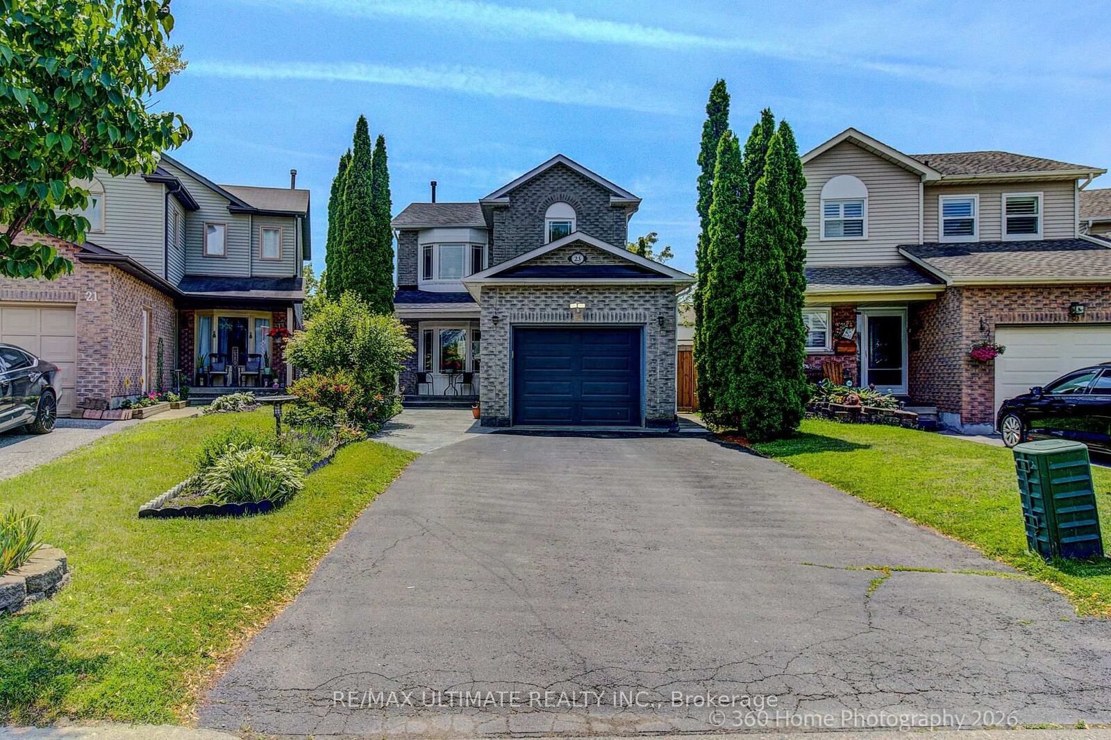 Property Photo:  23 Windham Crescent  ON L1E 1Y7 