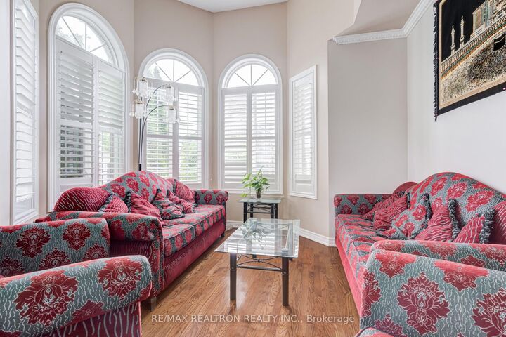 Property Photo:  14 Kentview Crescent  ON L6B 0E2 