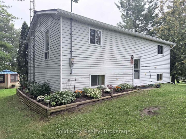 Property Photo:  1823 2nd Line East N/A  ON K0L 1L0 
