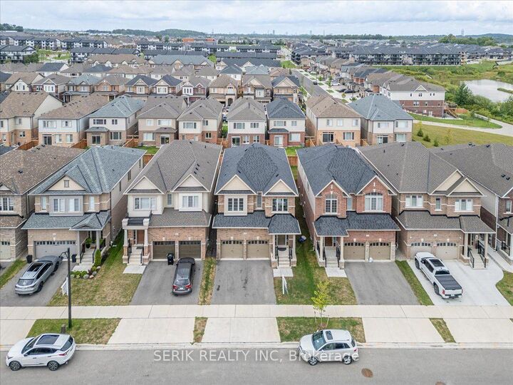 Property Photo:  51 Georgina Street  ON N2R 0S6 