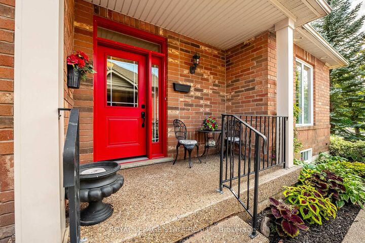 Property Photo:  159 Thoroughbred Boulevard  ON L9K 1N2 