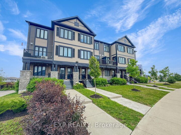 Property Photo:  150 Rochefort Street E  ON N2R 0P5 