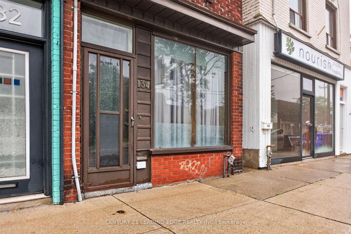 Property Photo:  134 Main Street  ON M4E 2V8 