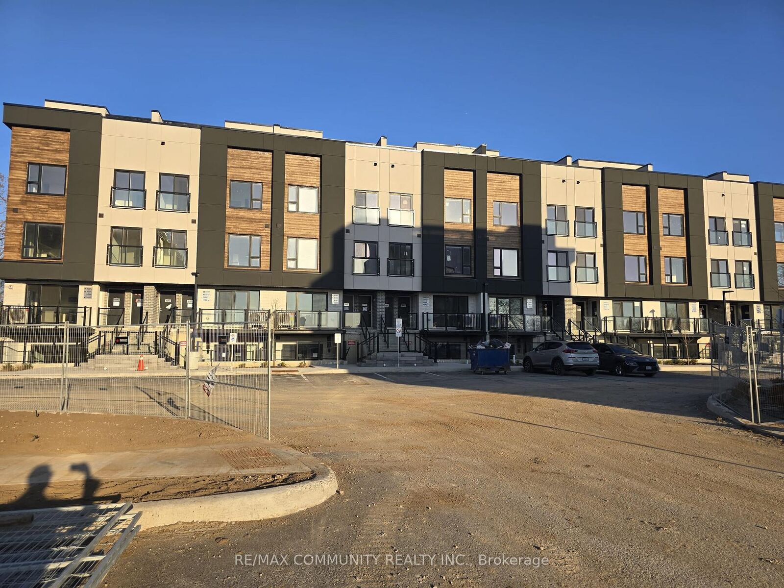 Property Photo:  16 Melbourne Avenue 309B  ON L2P 3J8 