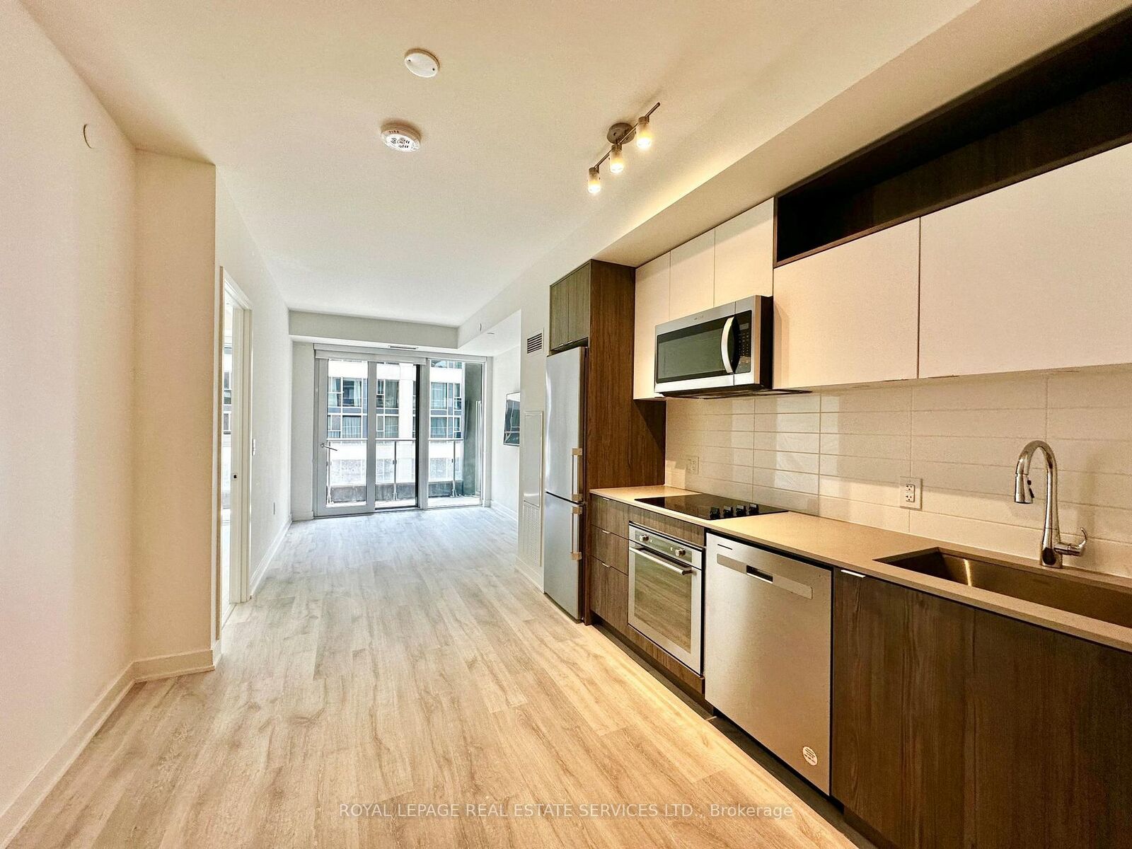 Property Photo:  60 Princess Street 338  ON M5A 2C7 