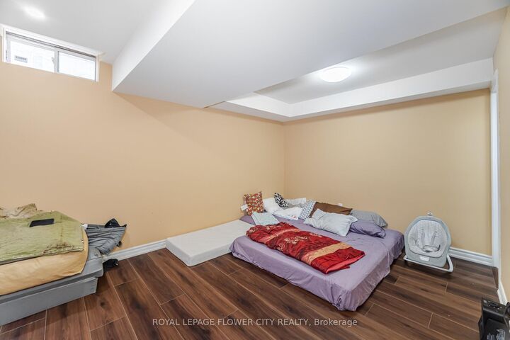 Property Photo:  68 Denton Circle  ON L6A 2N4 