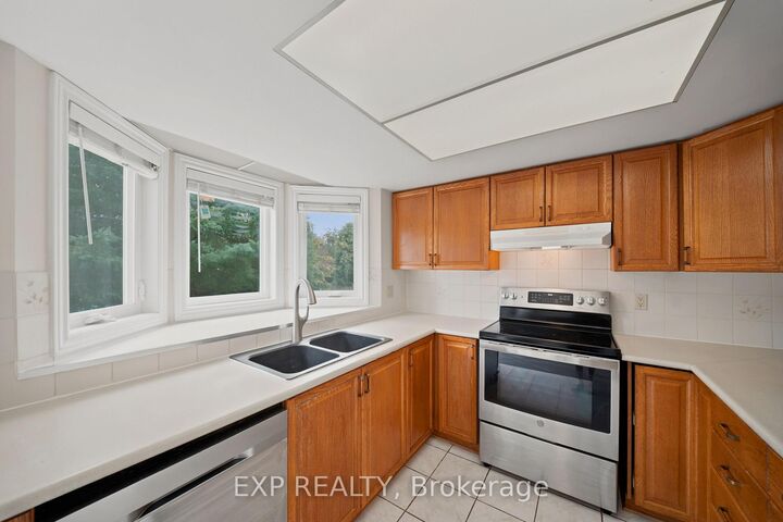 Property Photo:  2165 Johnston Road  ON K1G 5K2 