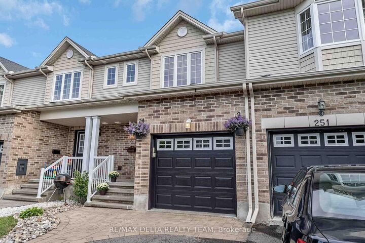 Property Photo:  253 Cityview Crescent  ON K4A 0T9 