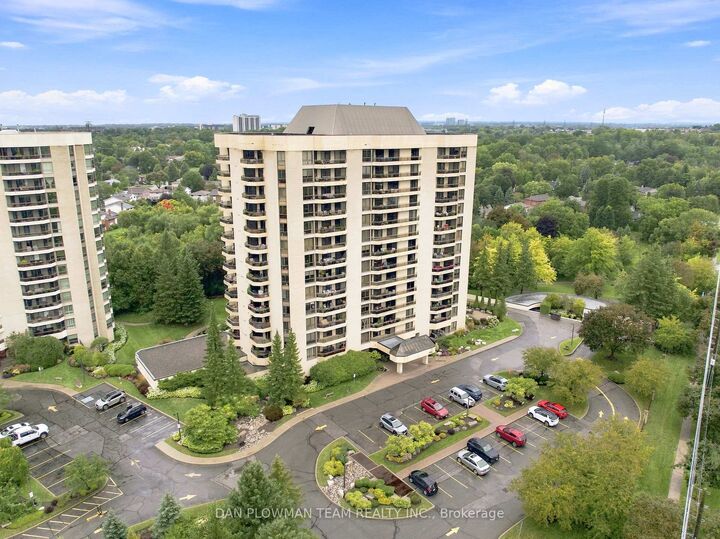 Property Photo: 900 Wilson Road N 1003 ON L1G 7T2