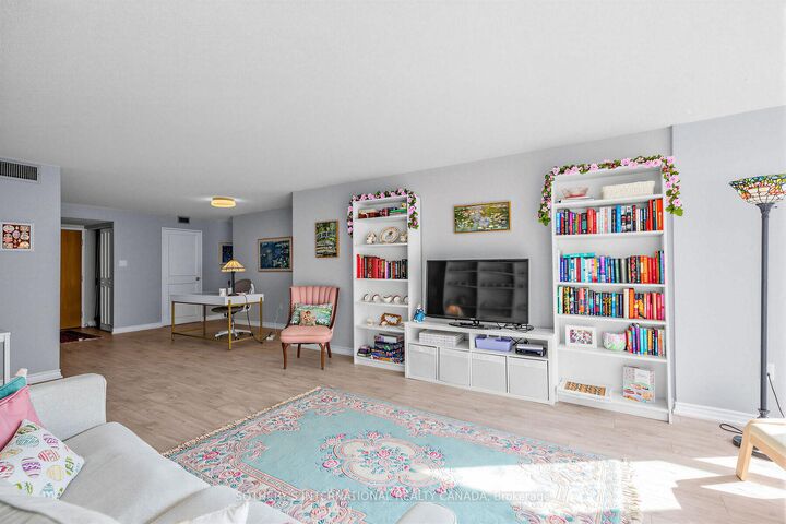 Property Photo:  35 Church Street 202  ON M5E 1T3 
