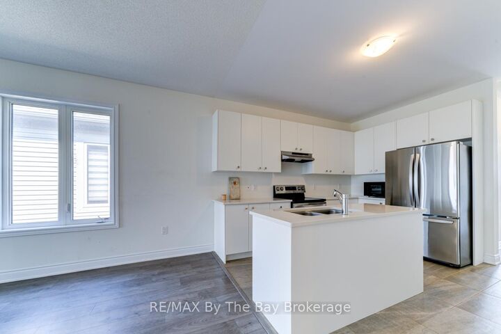 Property Photo:  15 Union Boulevard  ON L9Z 0M6 