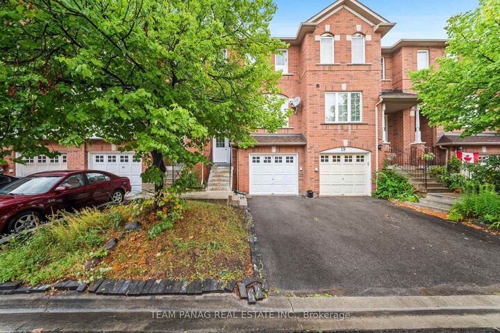 Property Photo:  170 Havelock Drive 21  ON L6W 4T3 
