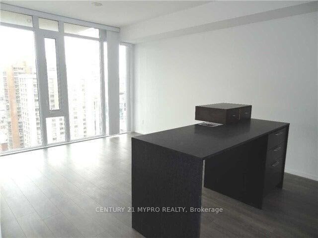 Property Photo:  75 St Nicholas Street 2606  ON M4Y 0A5 