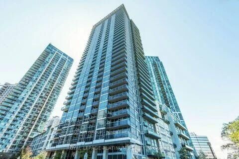 Property Photo:  223 Webb Drive 2512  ON L5B 0E8 