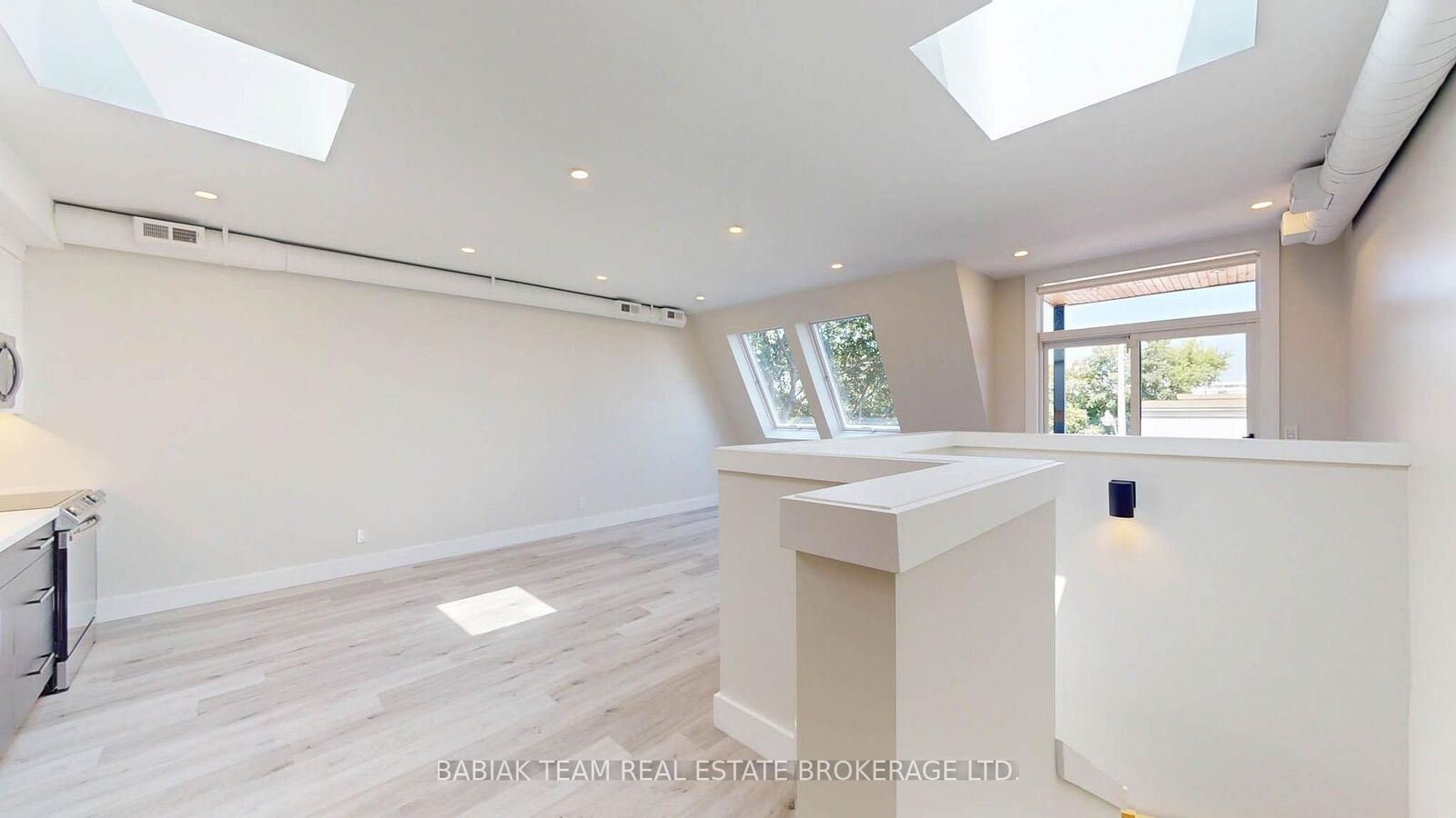 Property Photo:  57 Vine Avenue 301  ON M6P 1V6 
