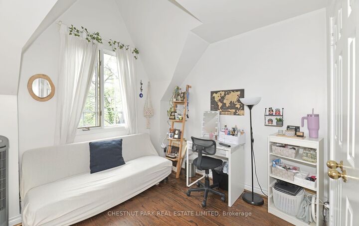Property Photo:  58 Alcorn Avenue  ON M4V 1E4 