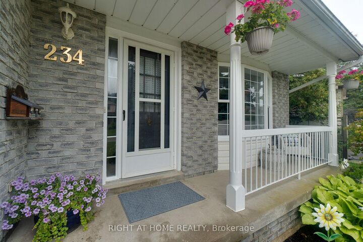 Property Photo:  234 Philip Court W  ON N1M 3M9 