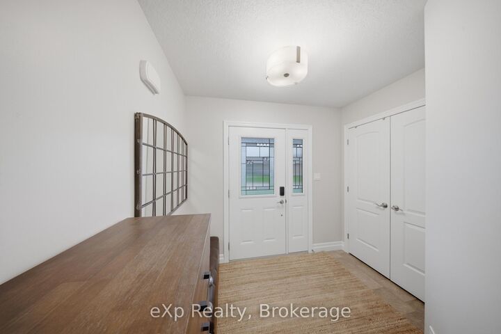 Property Photo:  300 Hutton Street E  ON N4W 0C1 