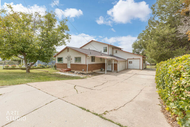 Property Photo:  5671 S 2700 W  UT 84067 