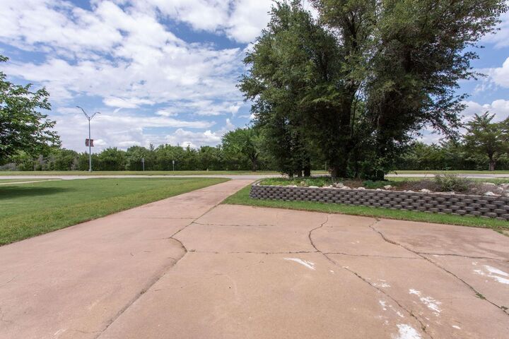 Property Photo:  1803 Midwestern Parkway  TX 76302 