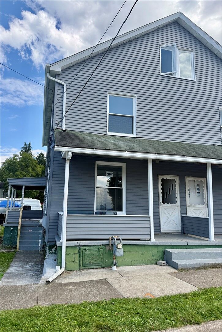 Property Photo:  1305 Grimes St  PA 16101 