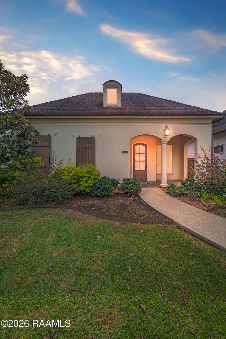 Property Photo: 108 Cabana Row LA 70508