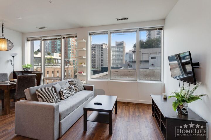 Property Photo:  989 Nelson Street 309  BC V6Z 2S1 