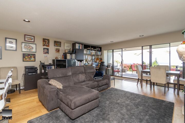 Property Photo:  2246 Folkstone Way 11  BC V7S 2Y7 