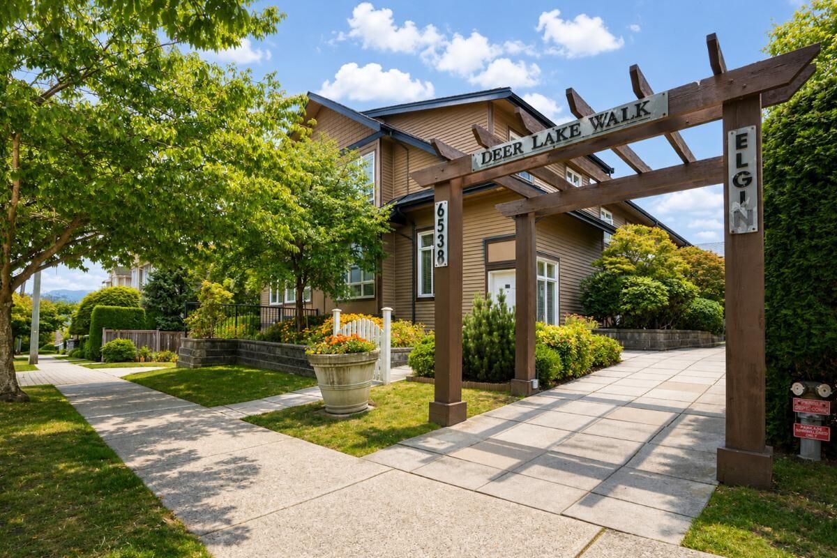 Property Photo:  6538 Elgin Avenue 12  BC V5H 3S6 